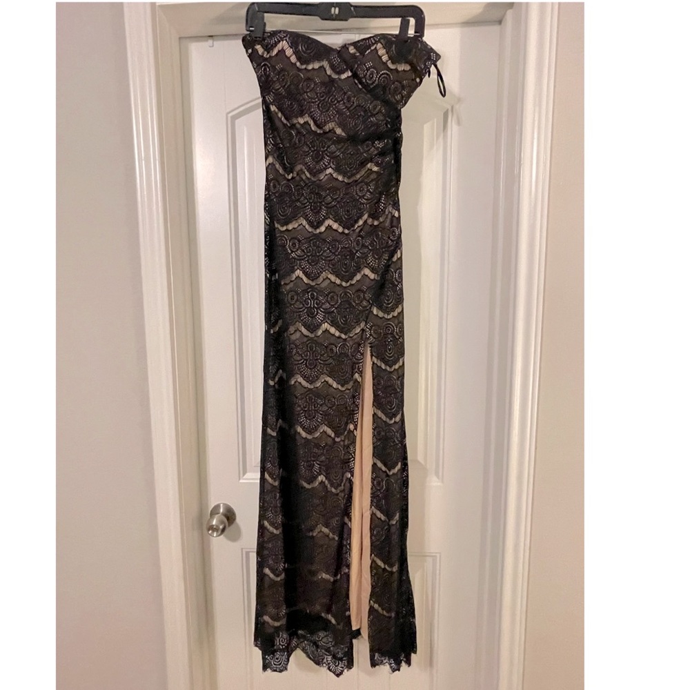 Bebe Black lace overlay gown 🖤